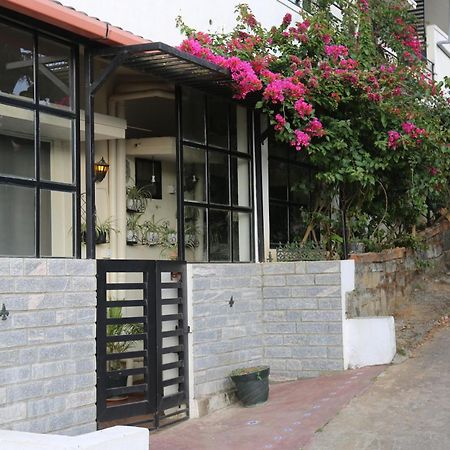 Apartmán Tiny House For Couple Madikeri Exteriér fotografie